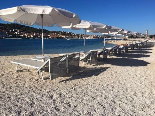 Apartment Beljan Trogir Bagian luar foto